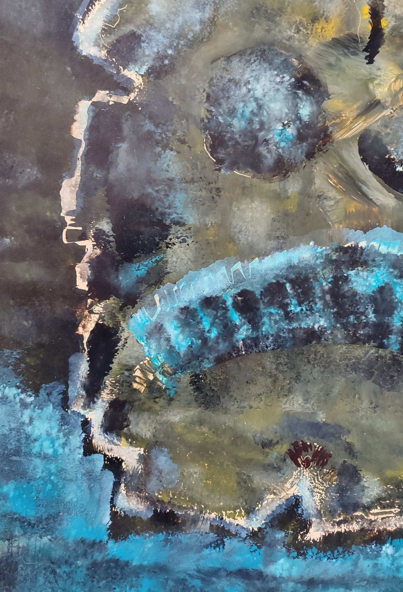 Agustín Alamán, Hiroshima D-16. Pintura contemporánea expresionista con rostro abstracto en tonos azules y oscuros, composición matérica y atmósfera evocadora detalle