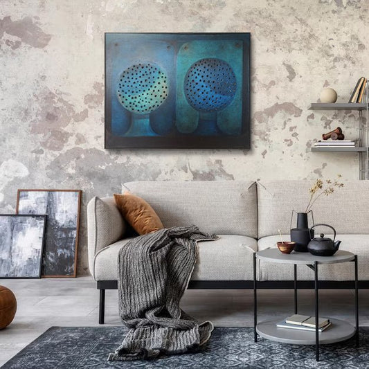Pintura contemporánea Espejo introvertido de Carles Planell con lienzo perforado, donde materia y vacío crean luz, profundidad y un efecto introspectivo, decoración interiores