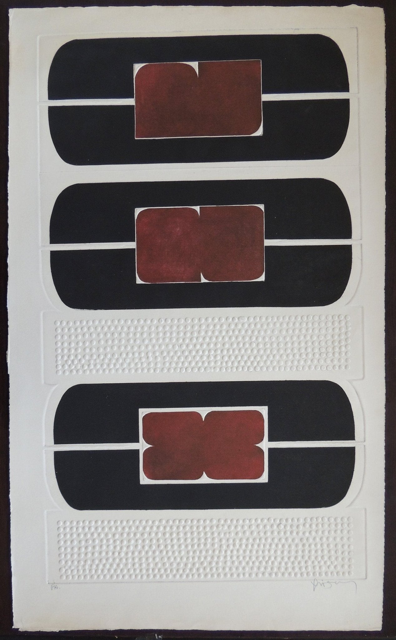 Marcos Irizarry, Ocre y Blanco IV, grabado abstracto geométrico con relieve, formas ocres y composición minimalista en blanco y negro.