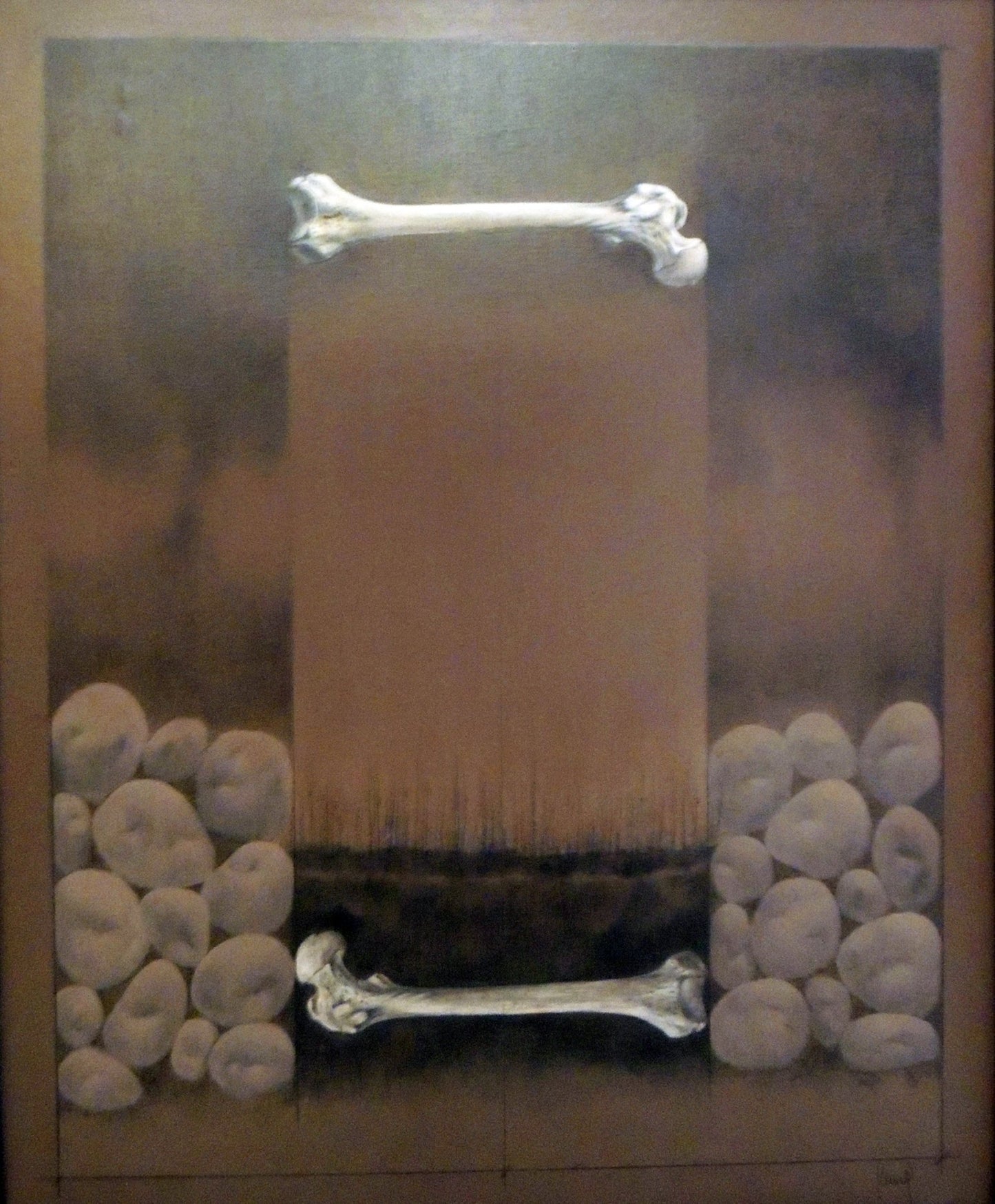 Pintura contemporánea de Carles Planell con huesos y piedras, composición minimalista que evoca memoria, tiempo y diálogo entre pasado y presente.