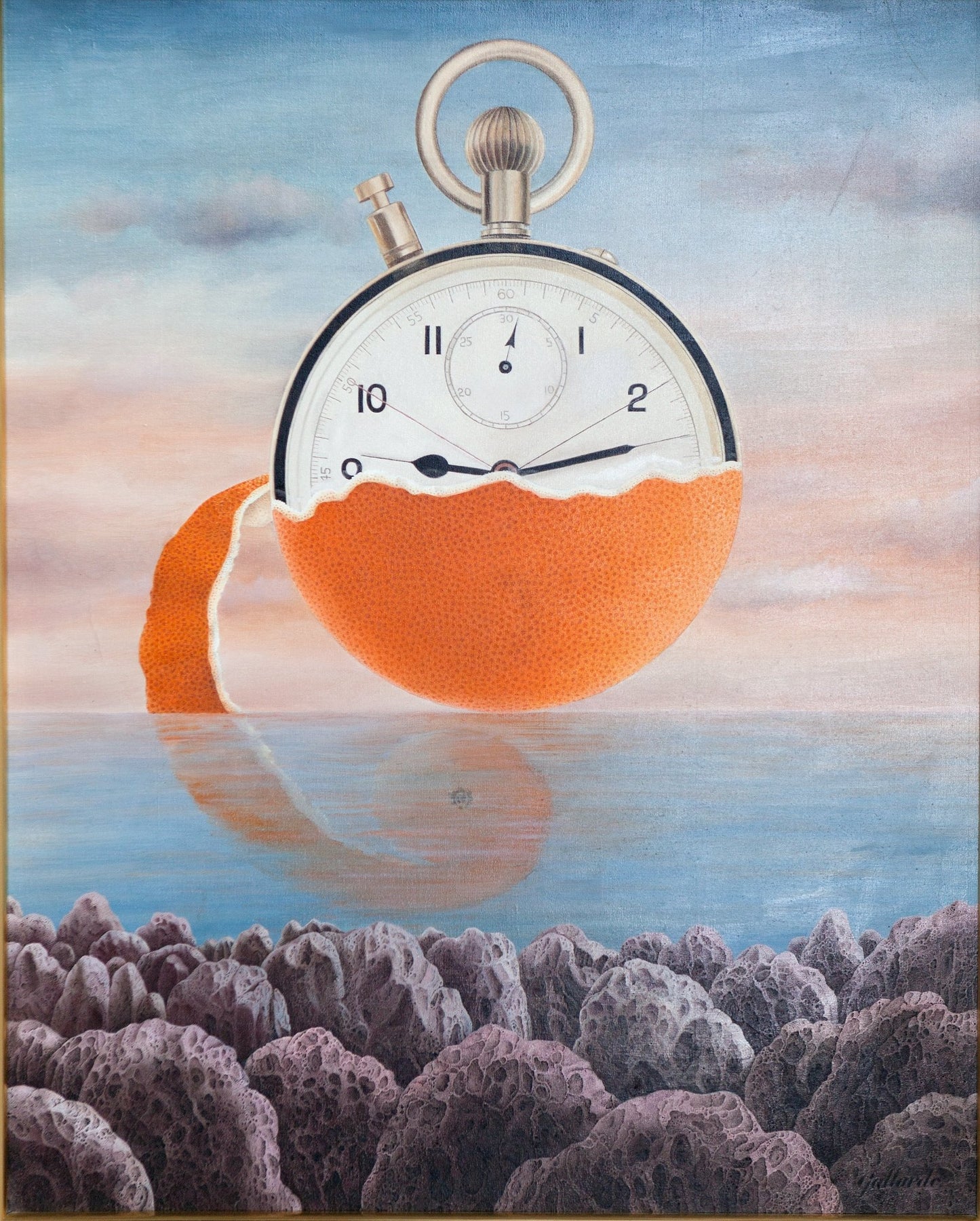 cuadro original de Gervasio Gallardo - El tiempo arte contemporáneo en Gaudifond. Reloj de bolsillo dentro de una cáscara de naranja flotando sobre el agua en un paisaje surrealista enmarcada