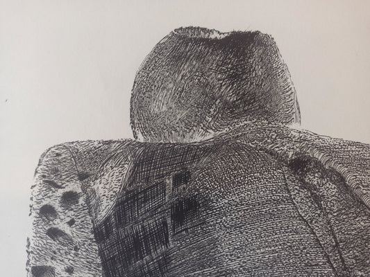 Aguafuerte de Pablo Serrano, Hogaza con manzana, obra gráfica original sobre el pan como símbolo de unión, amor y solidaridad en el arte contemporáneo, detalle