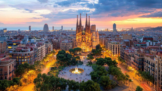 Gaudí 100 años después: tres artistas frente a su legado