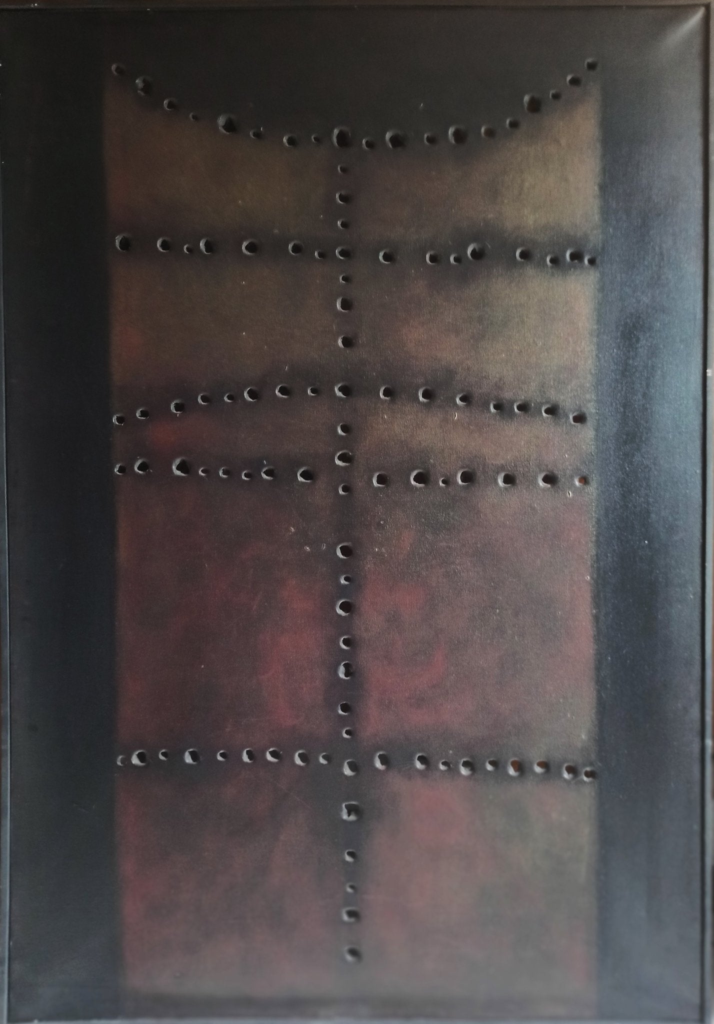 Pintura contemporánea Hábito de Carles Planell con lienzo perforado, donde materia y vacío crean luz, profundidad y un efecto introspectivo. Cuadro enmarcado