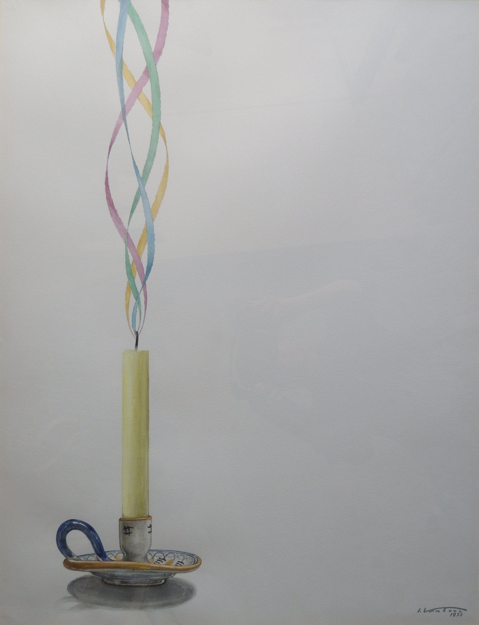 Isidro Ventura, Porta bugia i fum serpenti, acuarela minimalista con candelero, vela y espirales de humo de colores sobre fondo blanco.