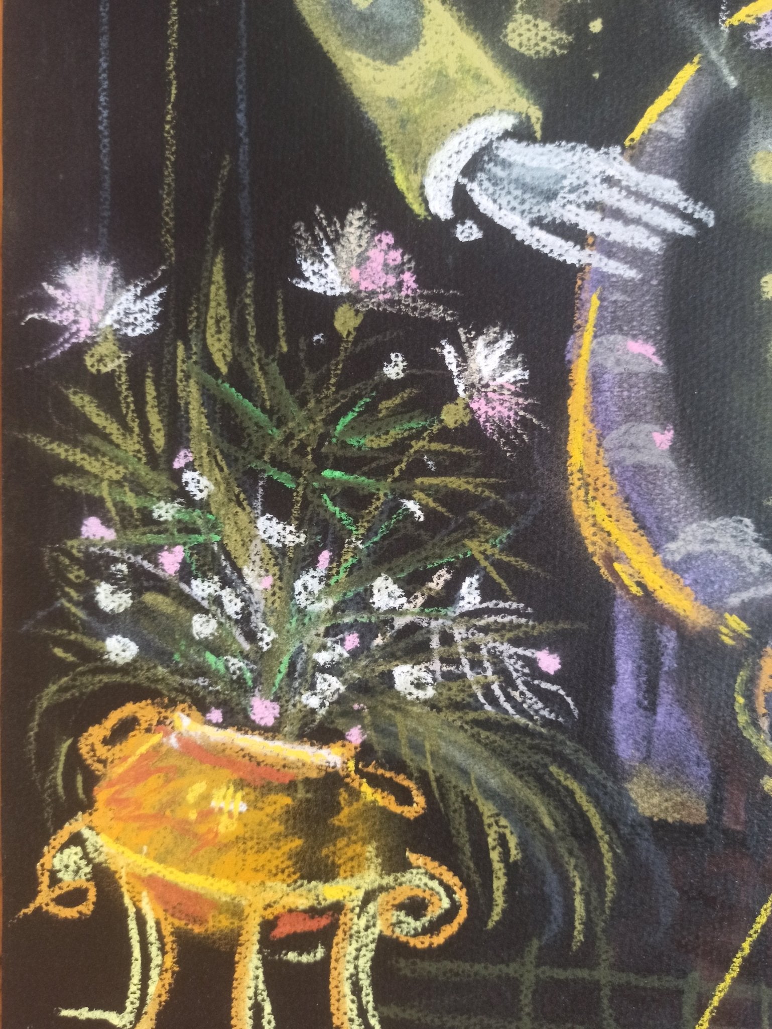 Eduard Alcoy, Homenaje a Solana, pastel original con figuras esqueléticas de carácter expresionista en una escena teatral y simbólica de atmósfera oscura detalle flores